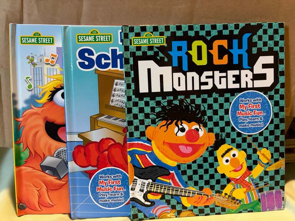 Sesame Street Rock Monsters Play A Song Book Only muppets Jim Henson,Elmo Murray